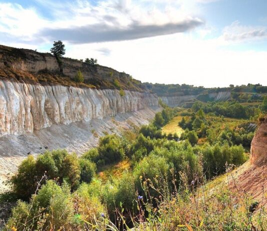 Путивский меловой карьер