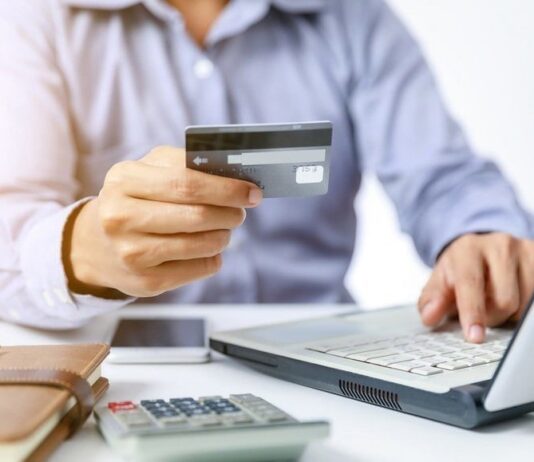 Как быстро получить деньги в сервисе кредитования LoviLave